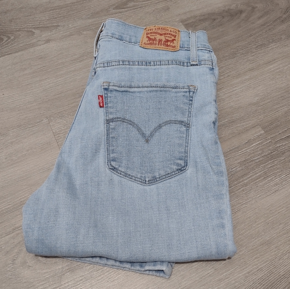 Levi '724 High Rise Straight Leg' Jeans